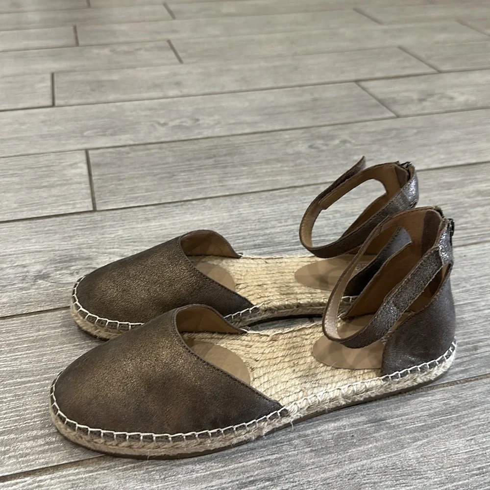 Eileen Fisher Lala Women’s Bronze Metallic Espadrille Sandals New!